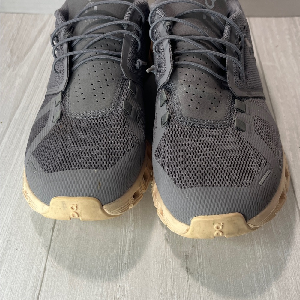 On Running women’s Charcoal and Beige Sneakers - Picture 6 of 14